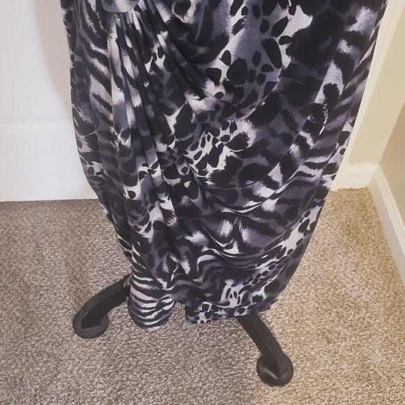 Women's dress, faux wrap - Picture 3 of 4